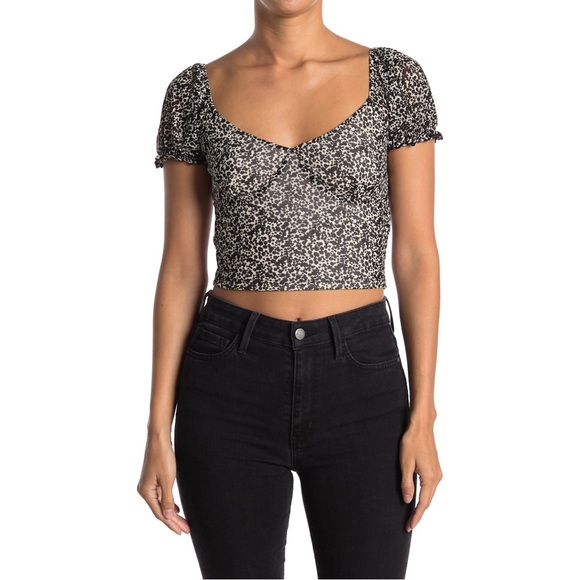 NWT Abound Puff Sleeve Cow Print Top Size Large - Picture 1 of 9